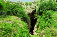 دی ان ای یک دندان 7 هزار ساله کشف شده در غار آزوخ،آرتساخ کاملا با ارمنیان امروزی مطابقت دارد.